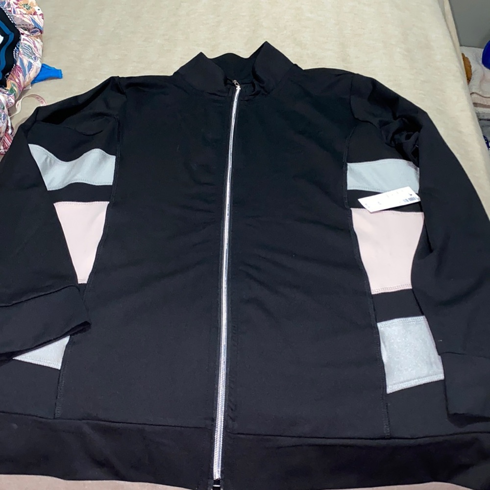 NWT Avenue 18/20 Zip Up Jacket